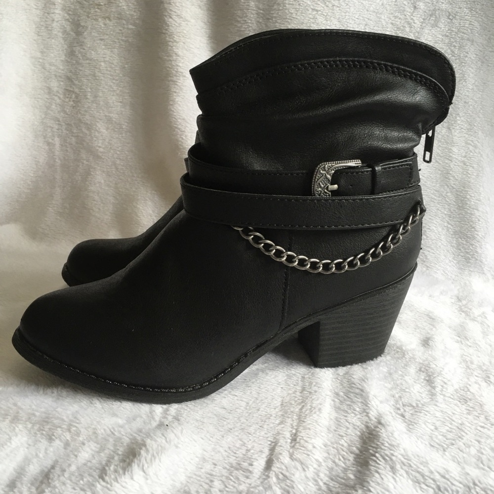 Women’s ankle boots